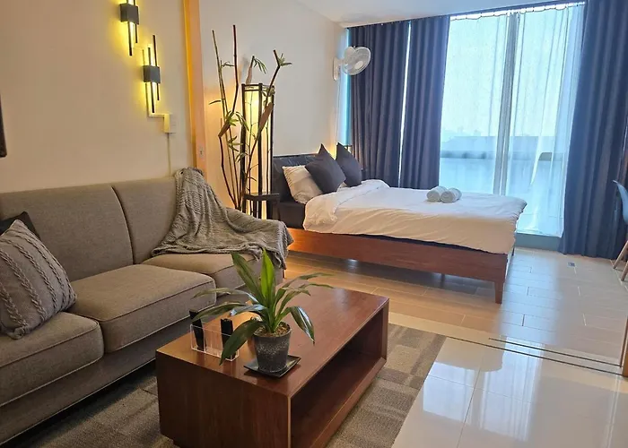 Apartment Very Cosy One Uptown Near Grand Hyatt Bgc Uptown Mall And St Lukes Medical Center Manila