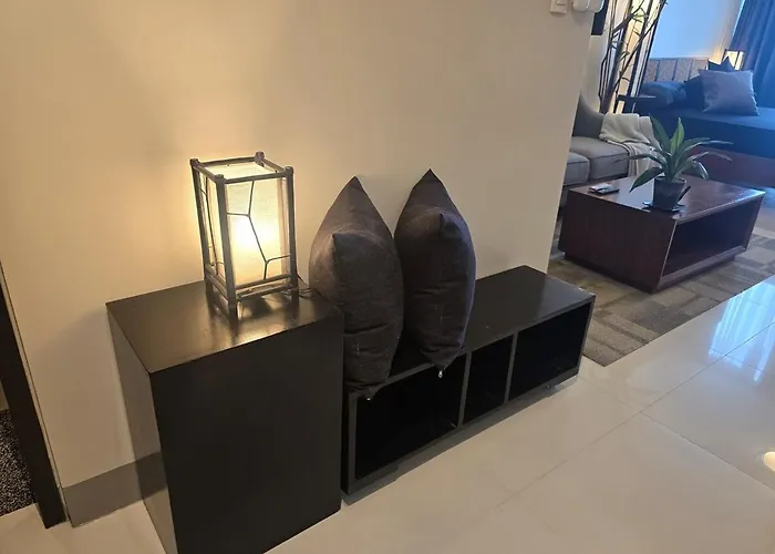 Very Cosy One Uptown Near Grand Hyatt Bgc Uptown Mall And St Lukes Medical Center Manila