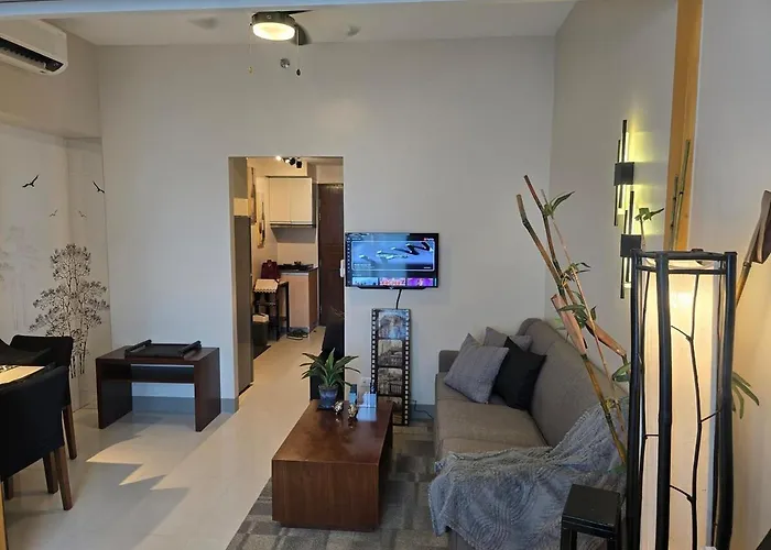 Apartment Very Cosy One Uptown Near Grand Hyatt Bgc Uptown Mall And St Lukes Medical Center *