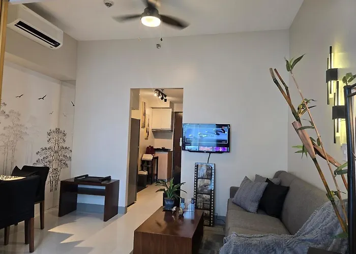 Apartment Very Cosy One Uptown Near Grand Hyatt Bgc Uptown Mall And St Lukes Medical Center Manila
